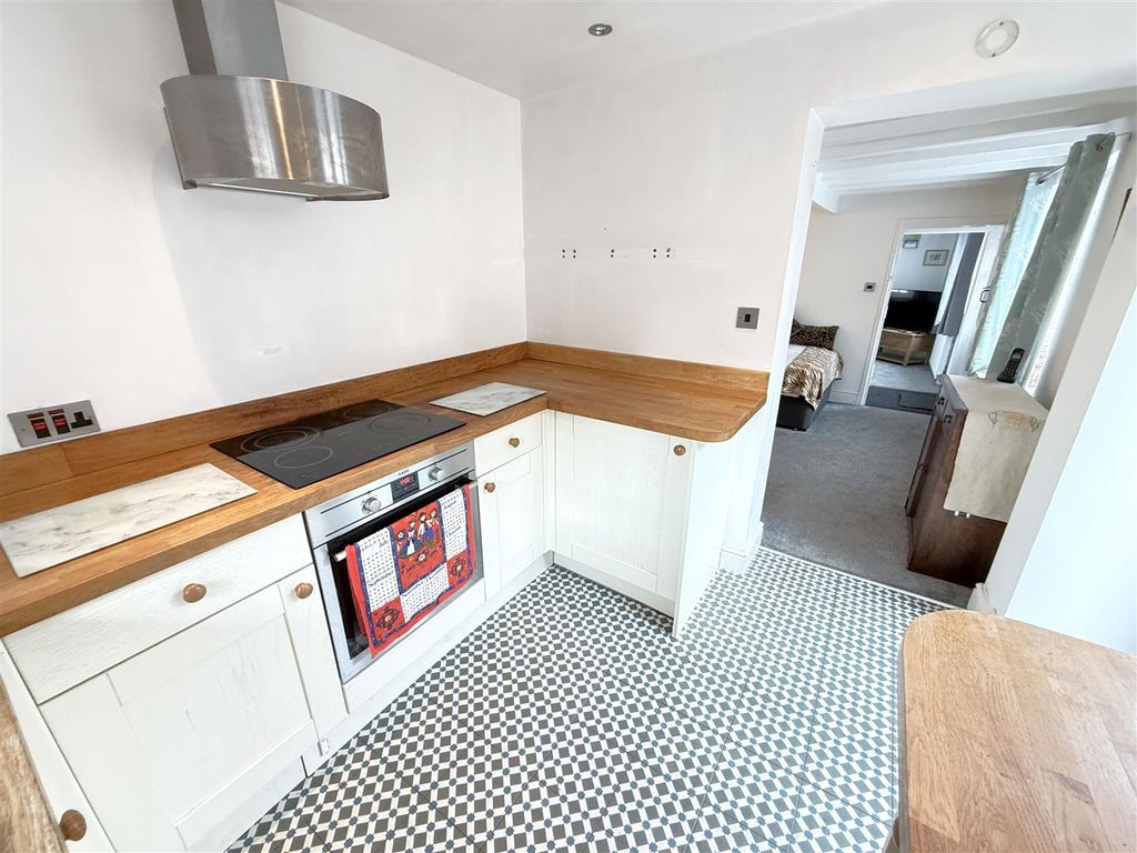 Property photo 2 of 17 Img_2599.Jpg