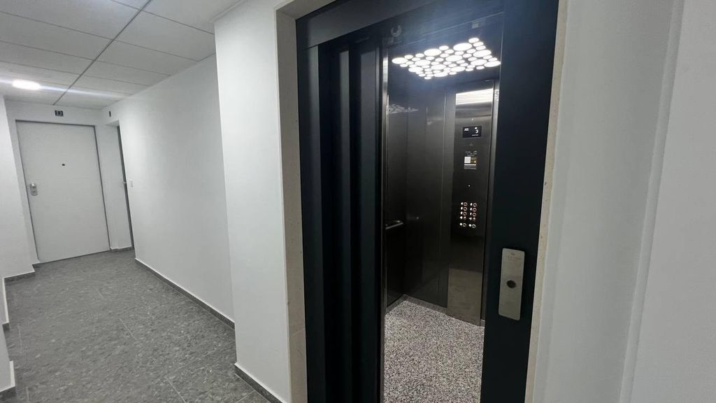 Property photo 3 of 50