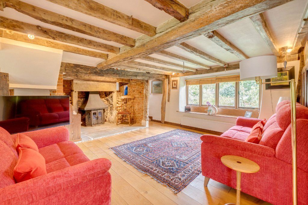 Property photo 2 of 21 Sitting Room