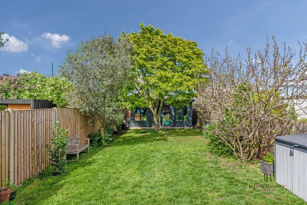 Property photo 3 of 30