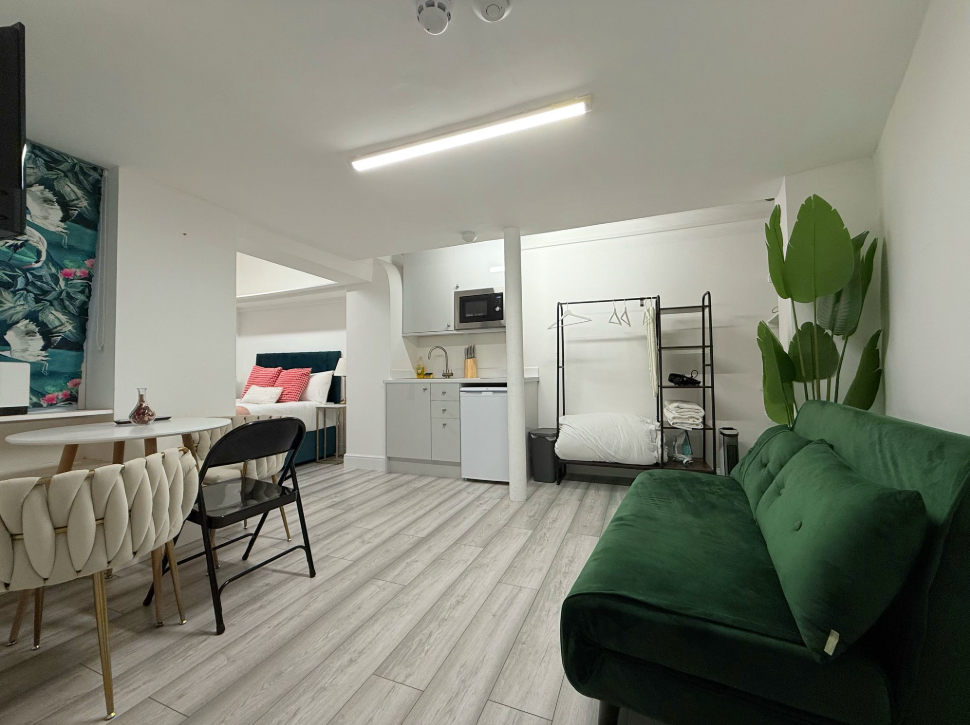 Property photo 1 of 4