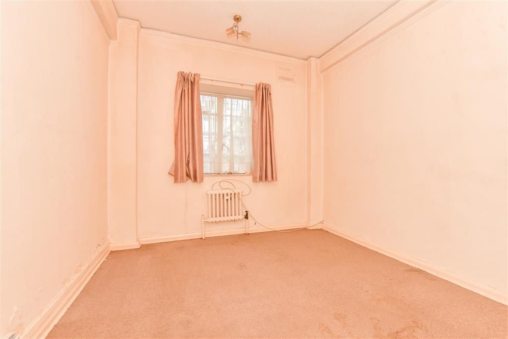 Property photo 2 of 15 Bedroom