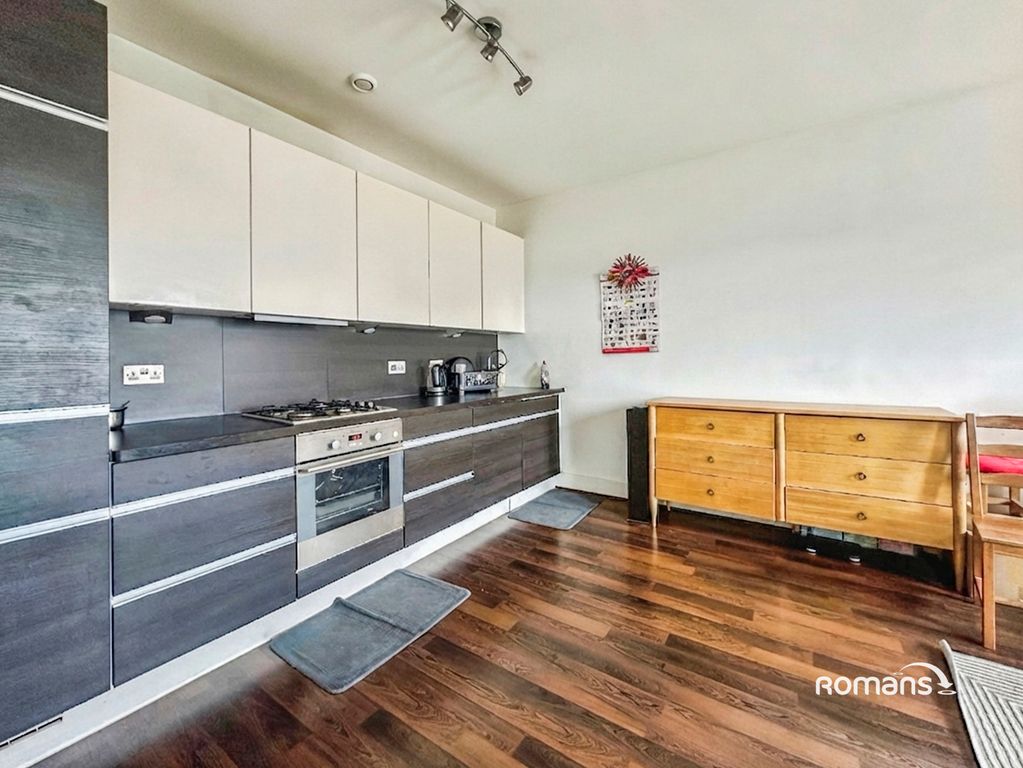 Property photo 3 of 7 Pbox-Img.Jpg