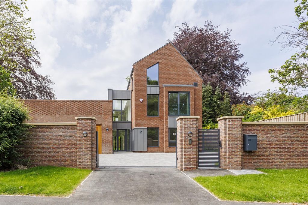 Property photo 1 of 58 The_Wellington_31.Jpg