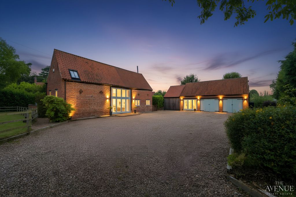 Property photo 1 of 22 2543831