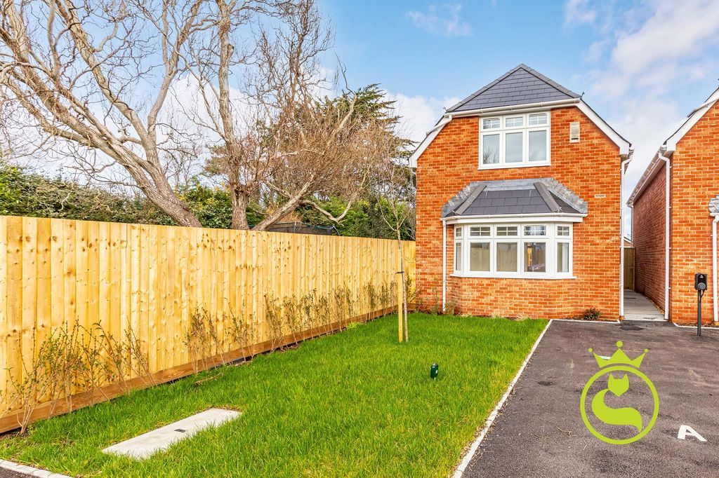 Property photo 2 of 24