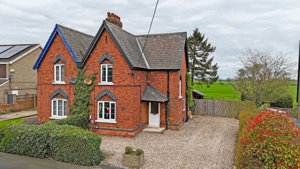 Property photo 1 of 24