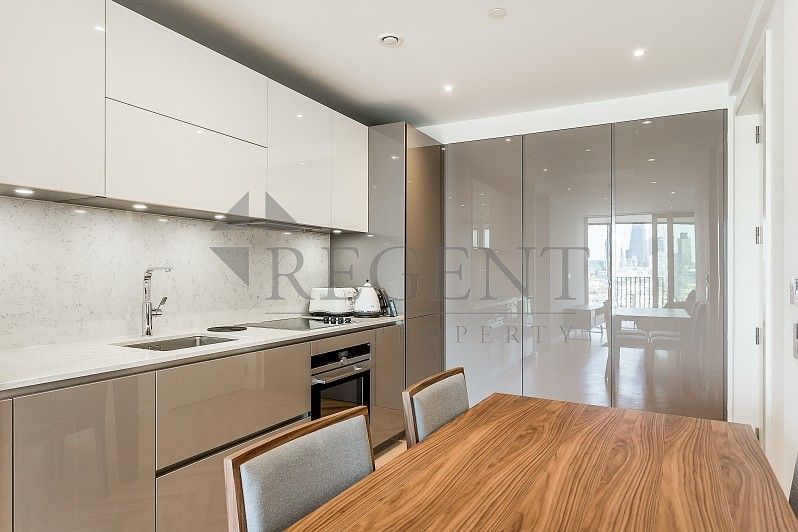 Property photo 3 of 8 Kitchen