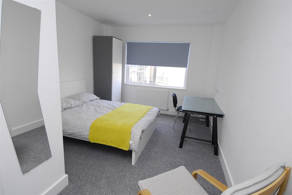 Property photo 3 of 5 Tamarhouse222008.Jpg