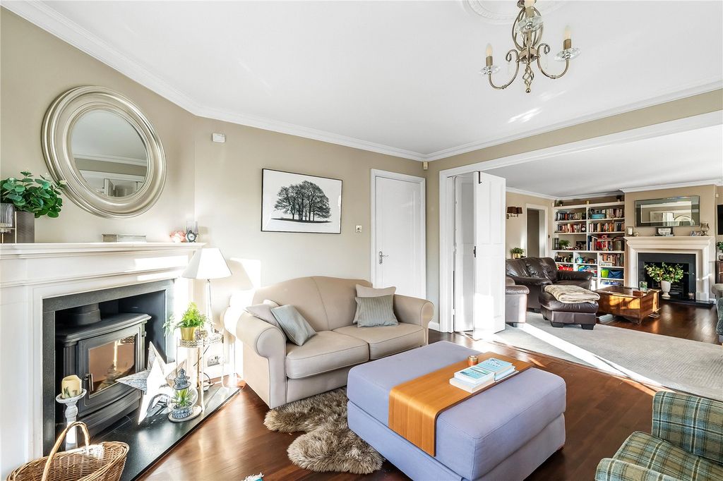 Property photo 3 of 34 Picture No. 18