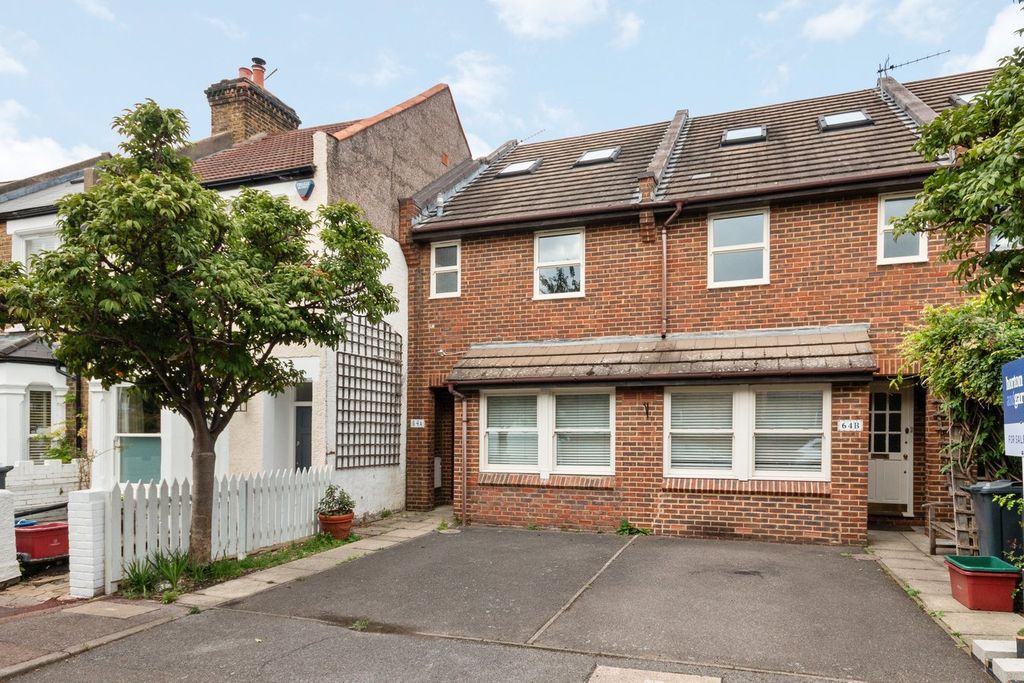 Property photo 1 of 13