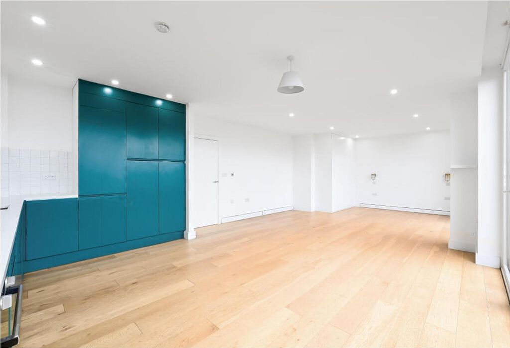 Property photo 2 of 8 2.Jpg
