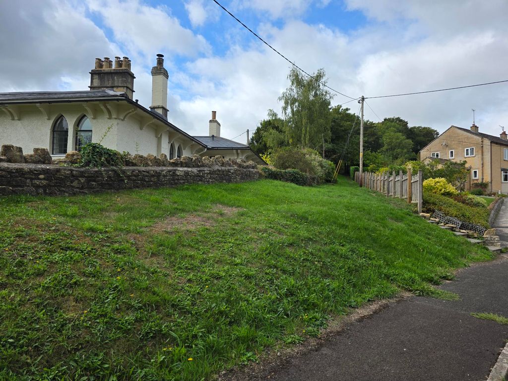 Property photo 2 of 7