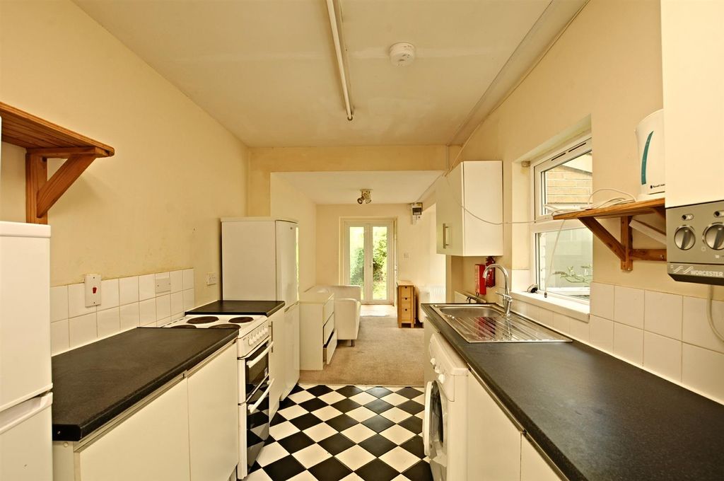 Property photo 2 of 7