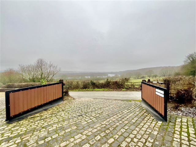 Property photo 2 of 21 Views