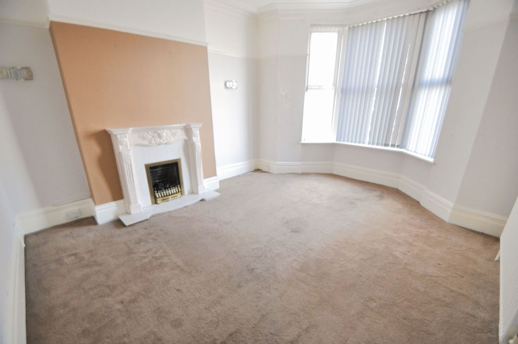 Property photo 3 of 40