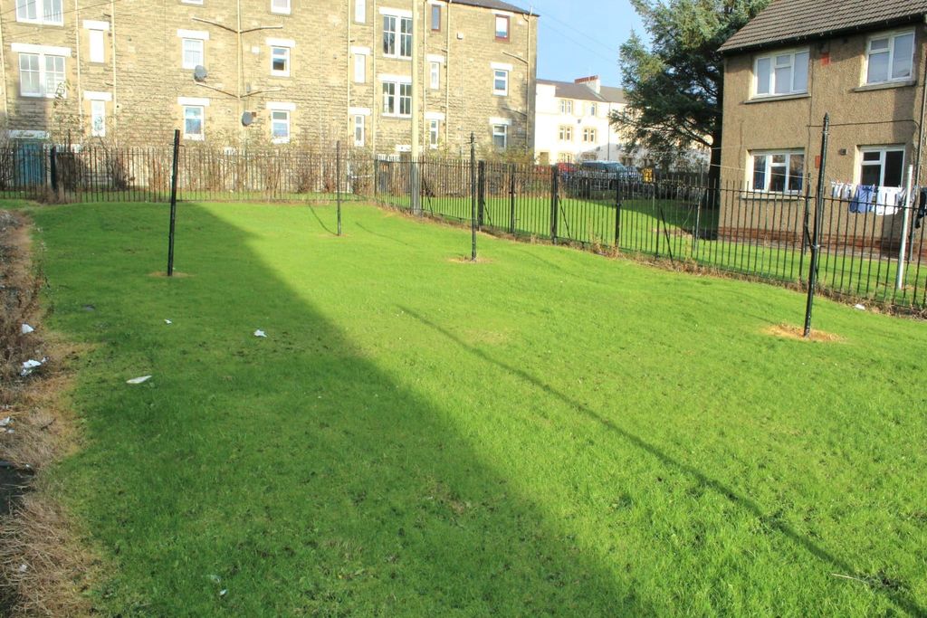 Property photo 3 of 7 Photo 3