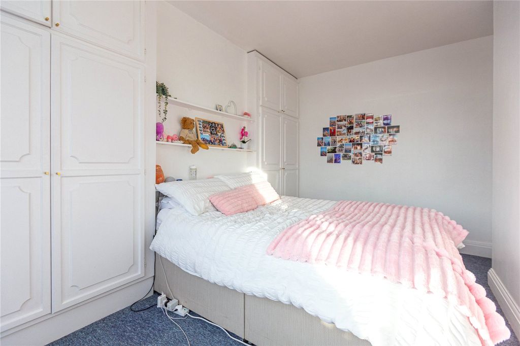 Property photo 3 of 17 Picture No. 13