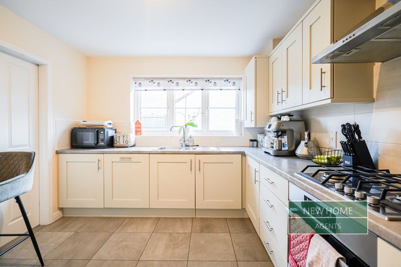 Property photo 3 of 25 Photo 9