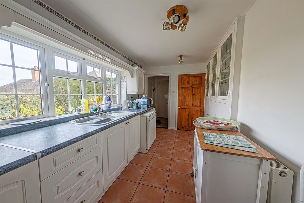 Property photo 2 of 18 K1.Jpg