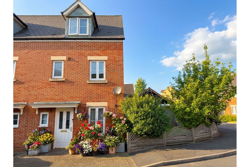 Property photo 1 of 26