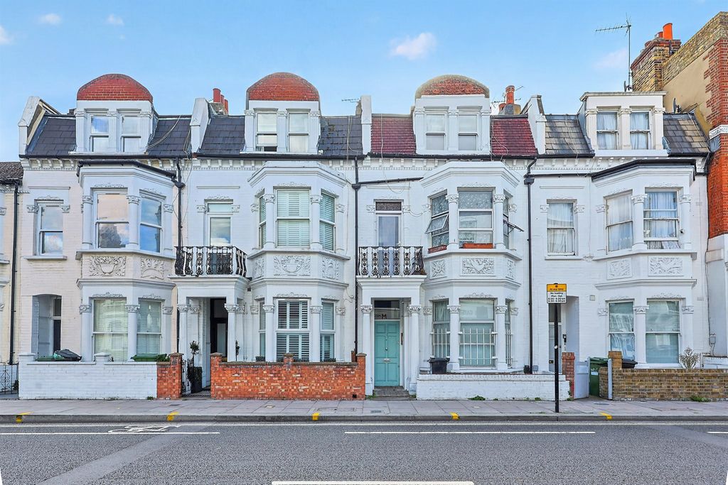 Property photo 1 of 7