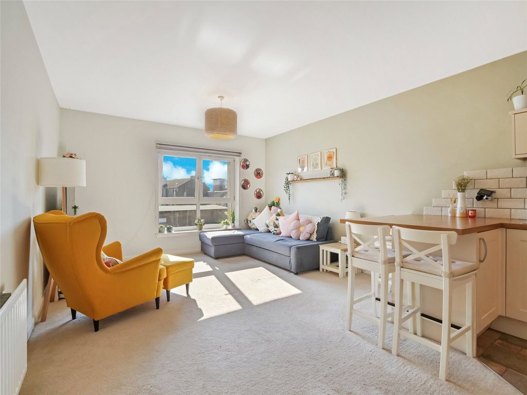 Property photo 2 of 20 Picture No. 02