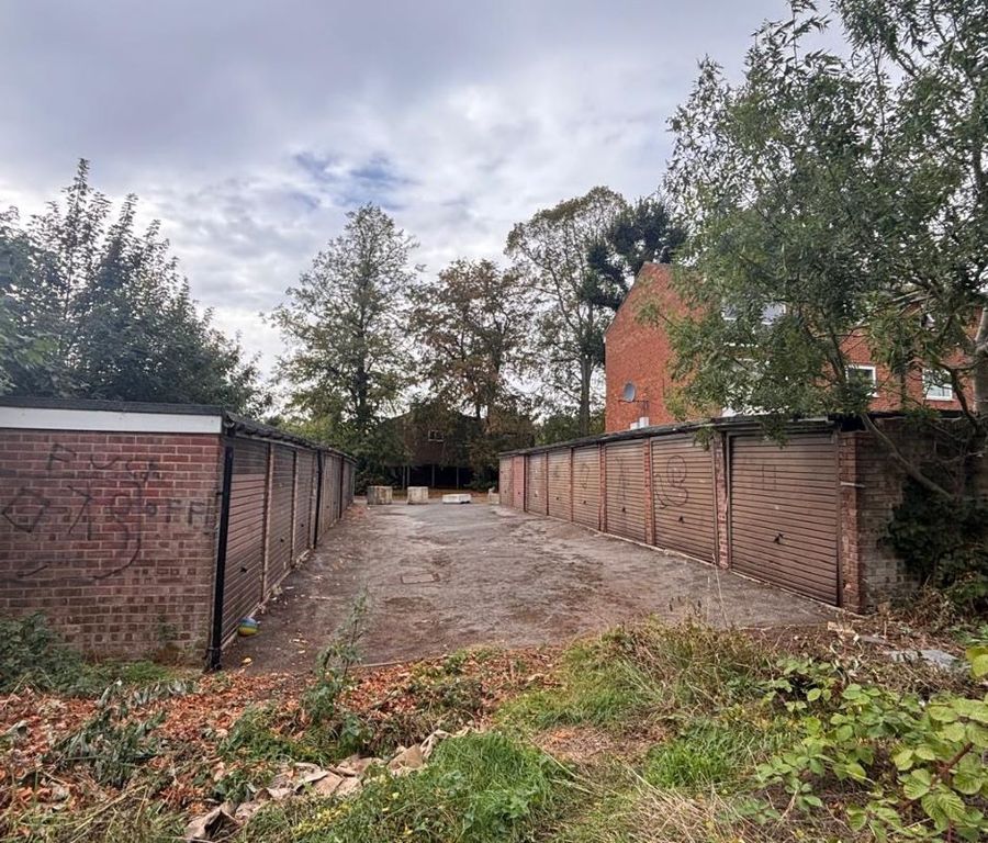 Property photo 2 of 13