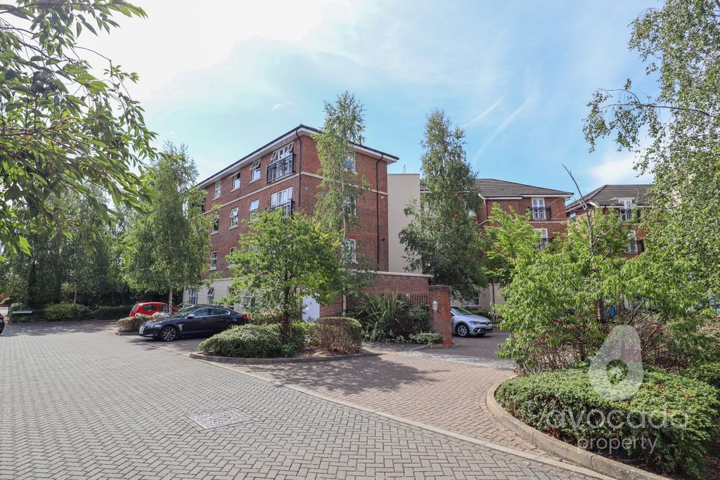 Property photo 1 of 8 4243052