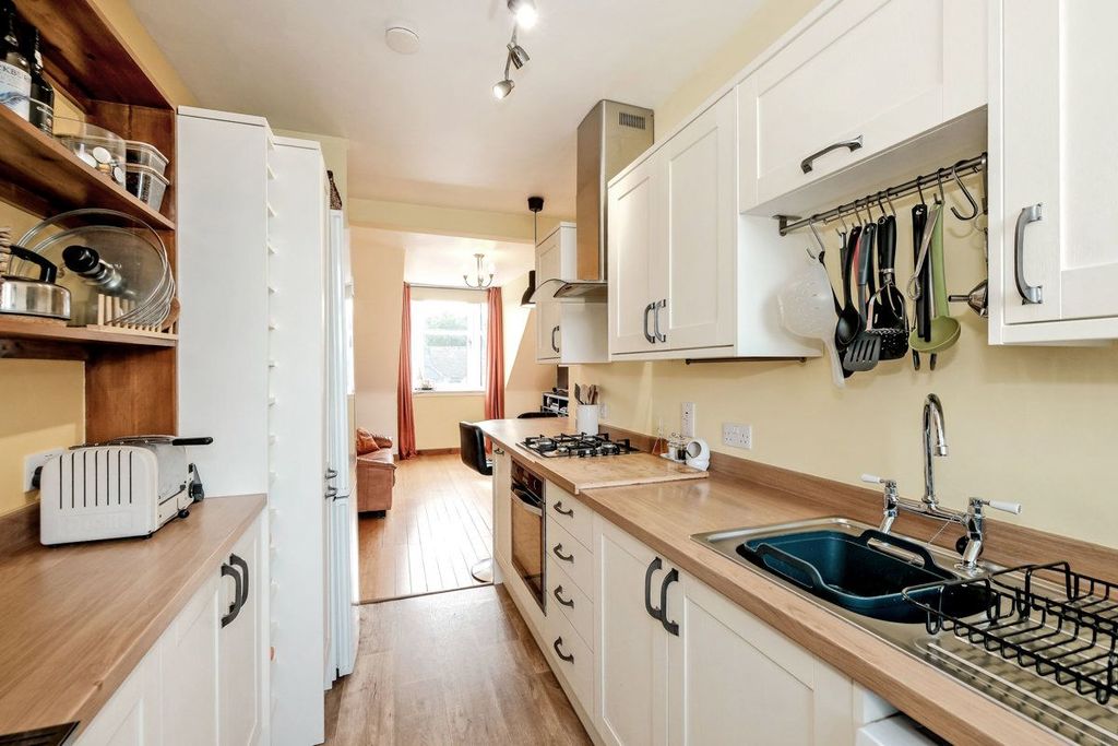 Property photo 2 of 17 53944_14111989_Img_09