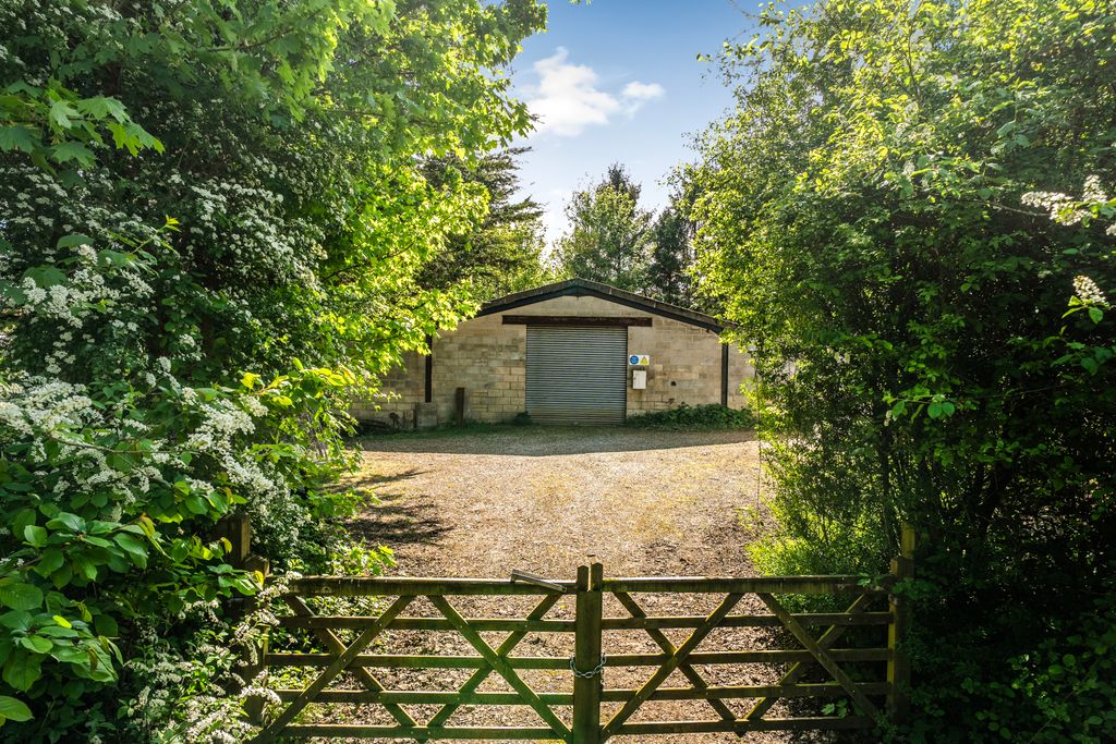 Property photo 1 of 8 Picture No. 06