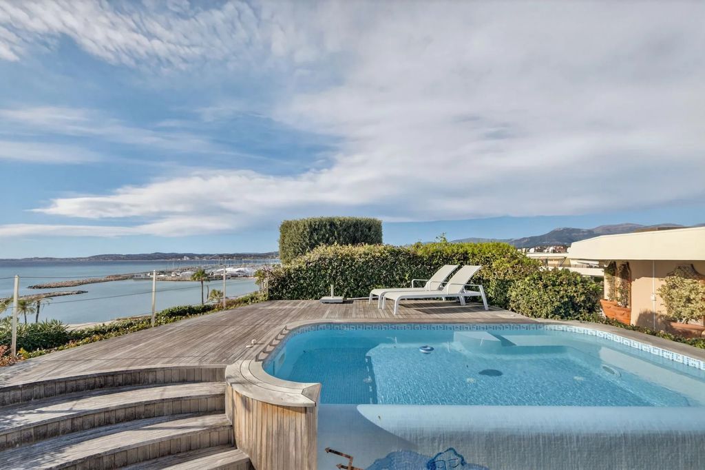 Property photo 2 of 7