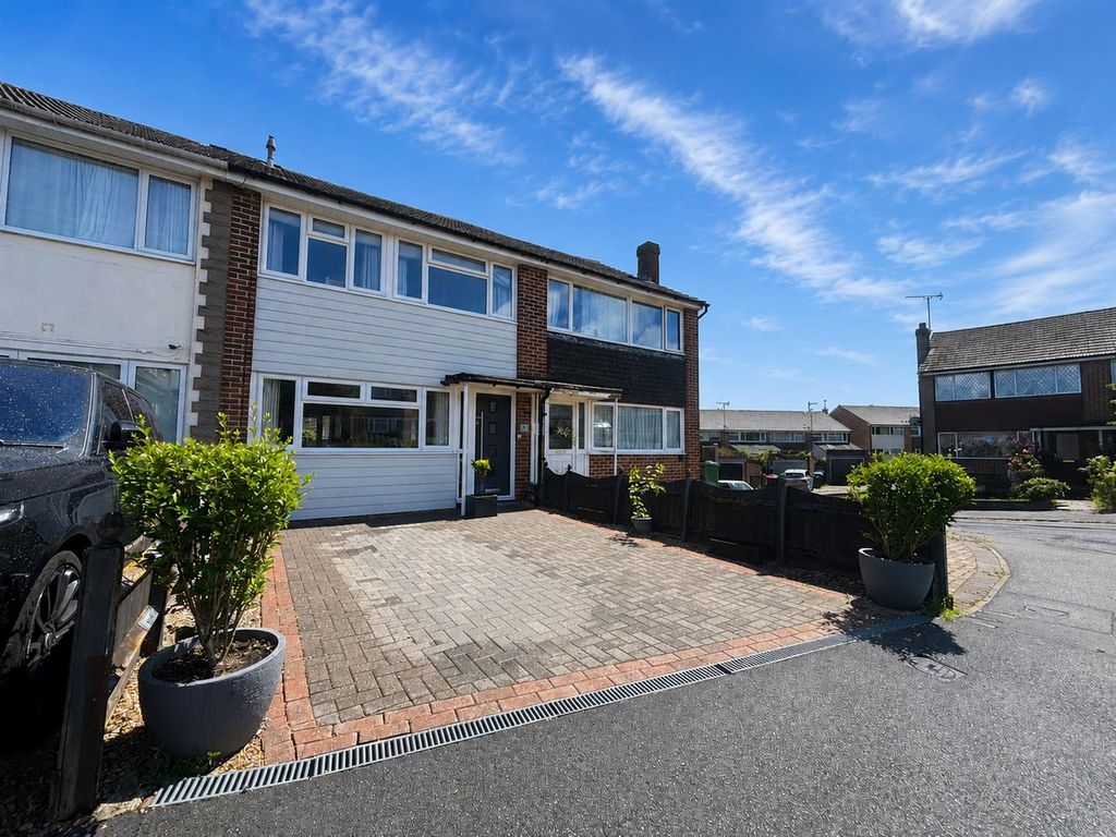 Property photo 1 of 13 79180Ac5-0E3C-4945-B52F-E12Cf5087078.Png