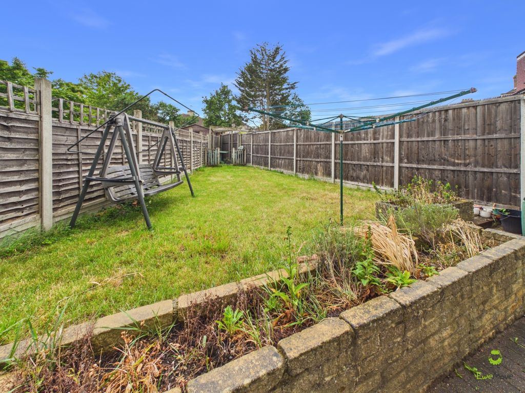 Property photo 2 of 20 Presented By Clinton At Ewemove Bexleyheath And Da