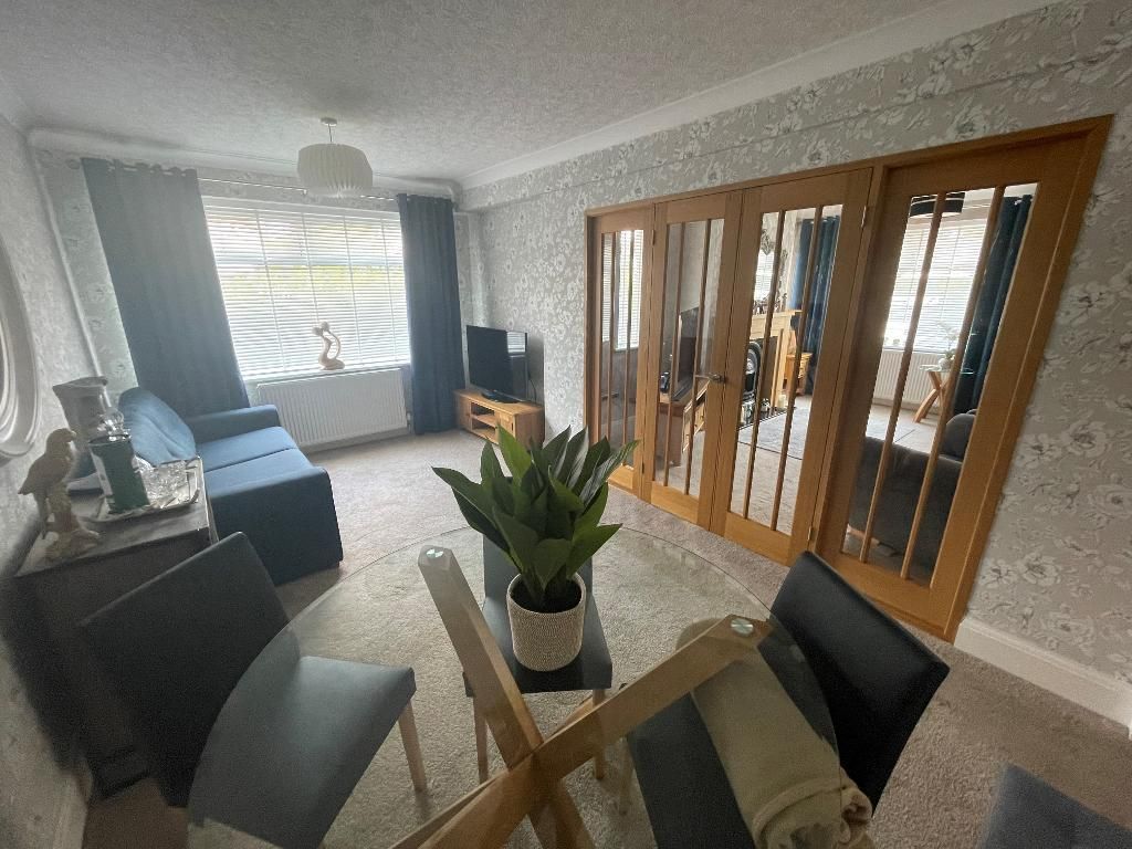 Property photo 3 of 14 Dining Room