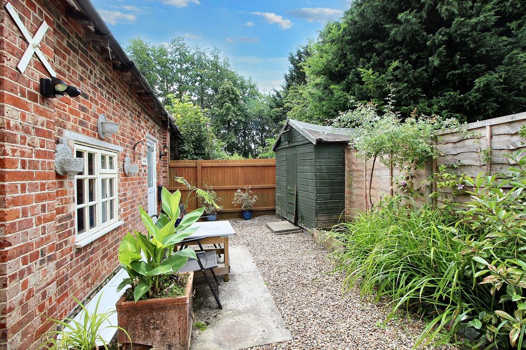 Property photo 3 of 15