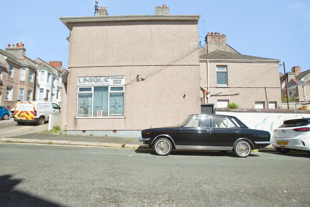 Property photo 2 of 15 Pbox-Img.Jpg