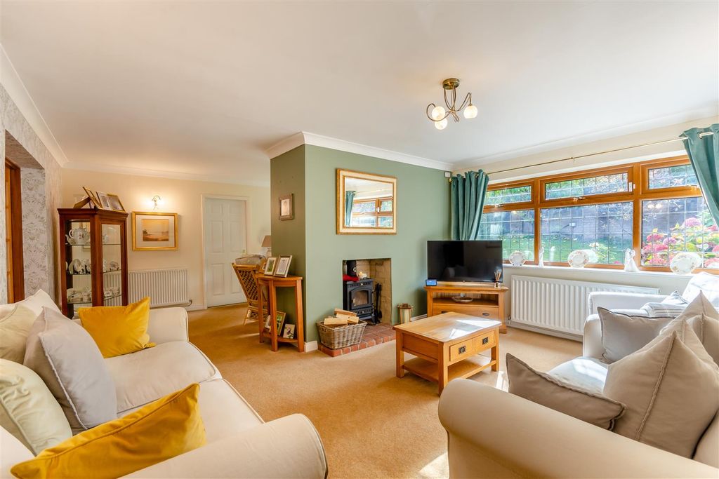 Property photo 2 of 34 8625645-Interior17.Jpg