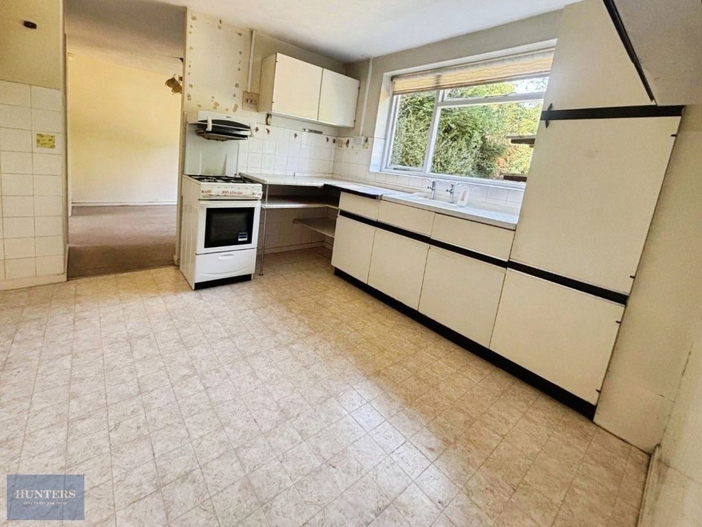 Property photo 3 of 13 3
