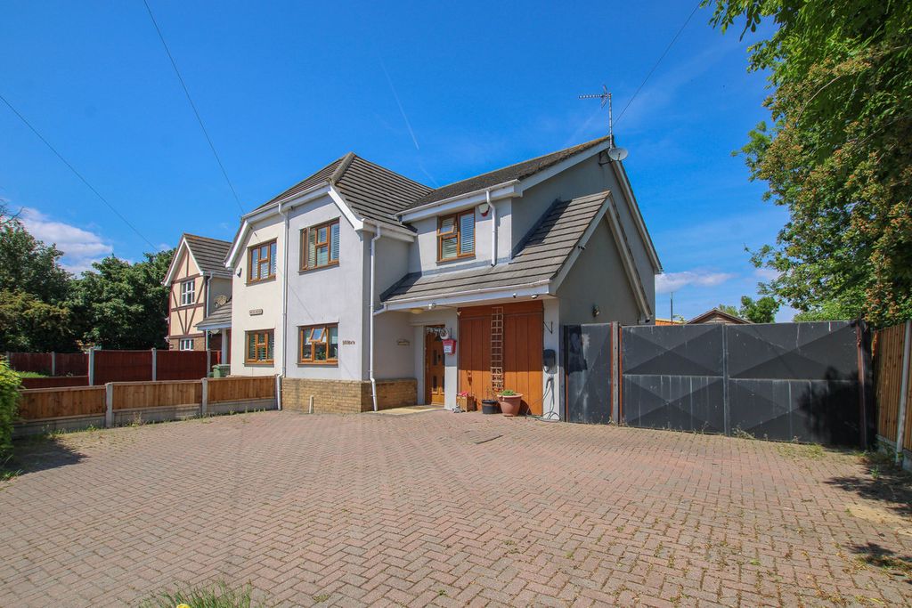 Property photo 1 of 31