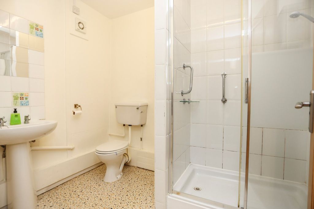 Property photo 3 of 8 Picture No. 01