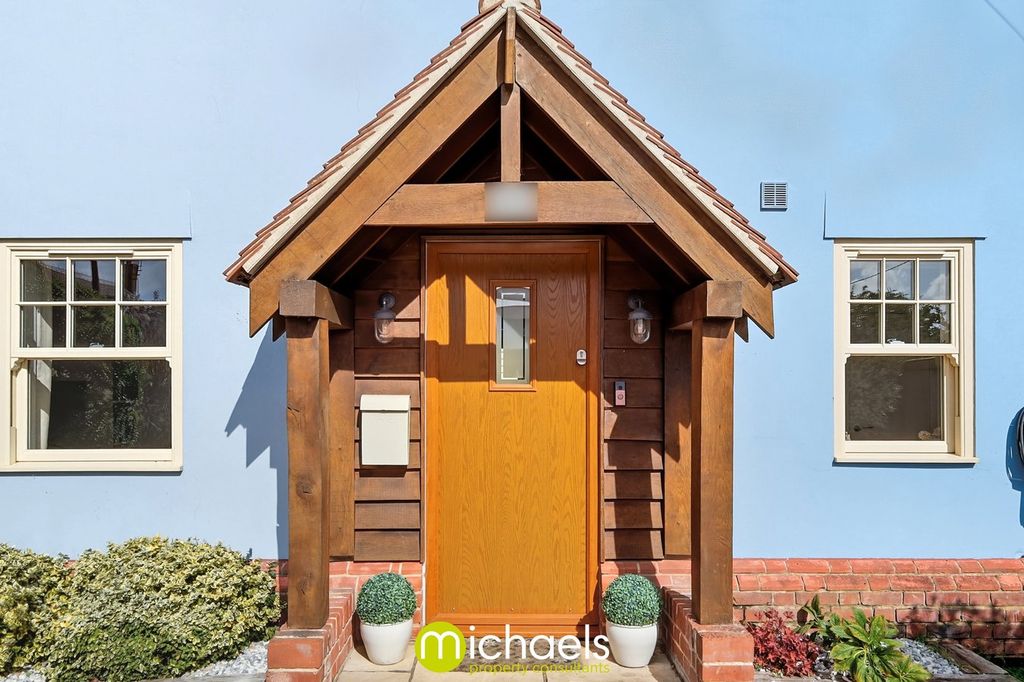 Property photo 2 of 25
