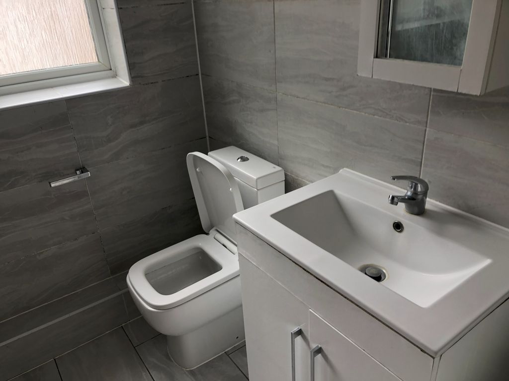 Property photo 3 of 3