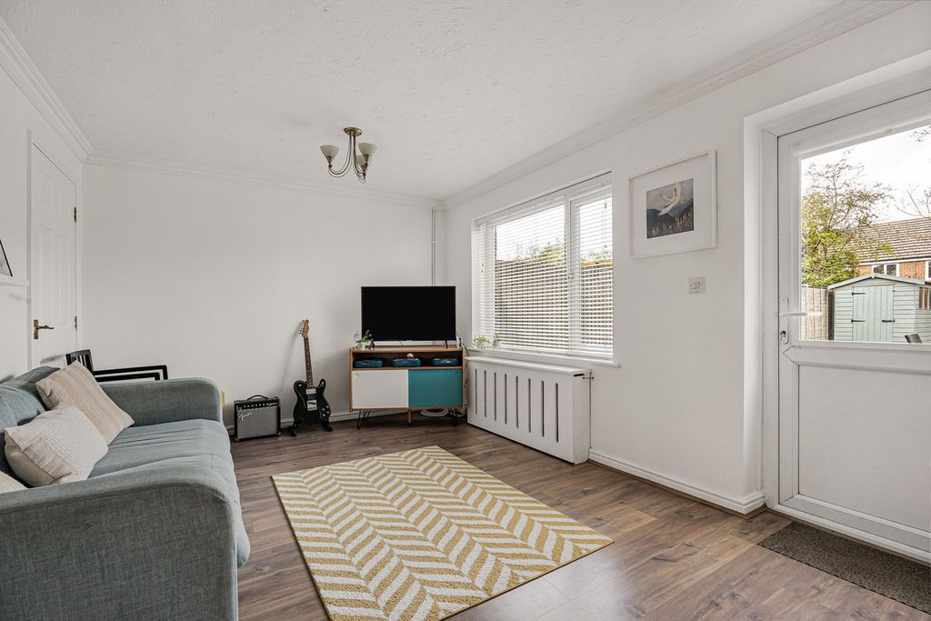Property photo 2 of 13