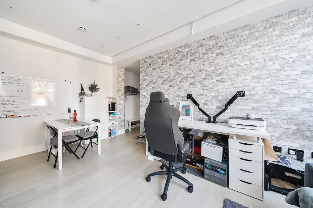 Property photo 3 of 22 Home Office