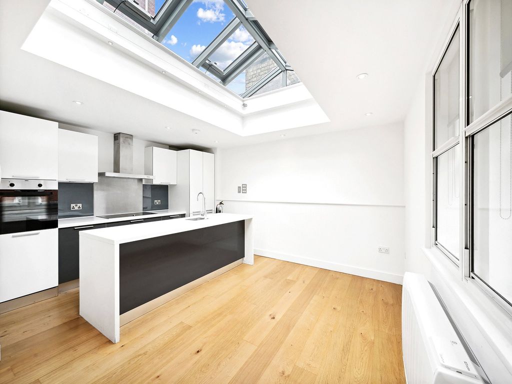 Property photo 3 of 14 Catherine Street