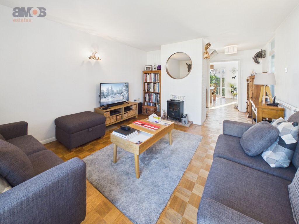 Property photo 2 of 20 4732415