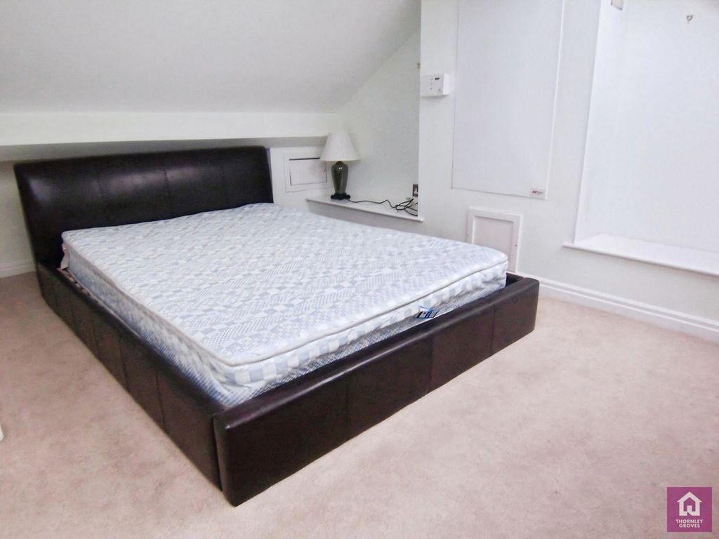 Property photo 3 of 10 Pbox-Img.Jpg