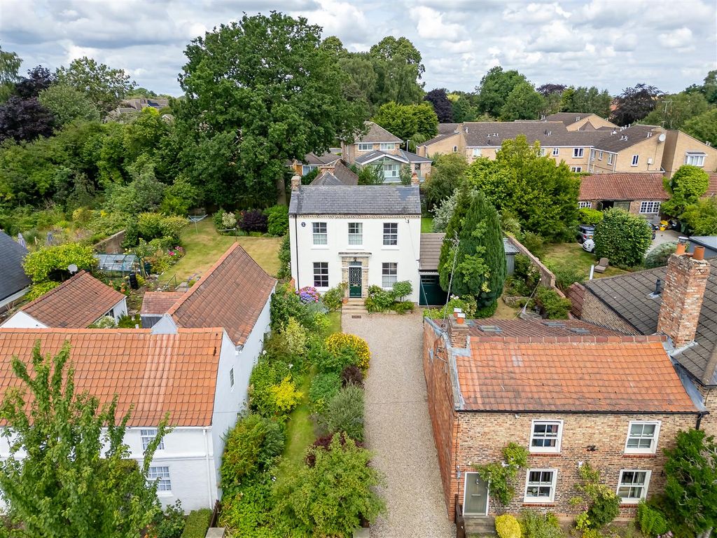 Property photo 1 of 43