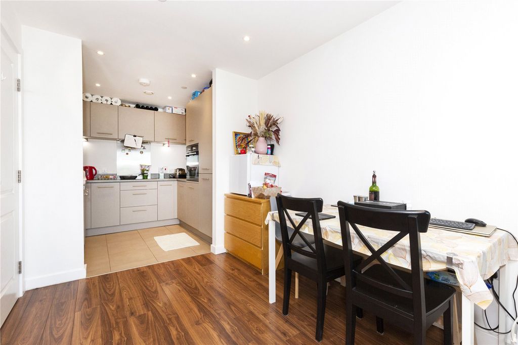 Property photo 2 of 10 Picture No. 06